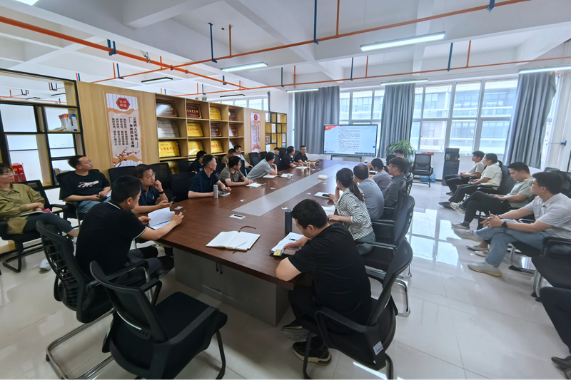 刘明学副校长主讲中央八项规定精神专题党课