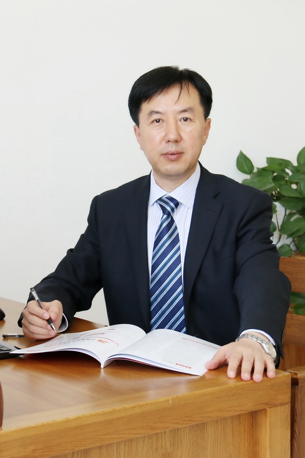 陕西高等院校教学名师——王津
