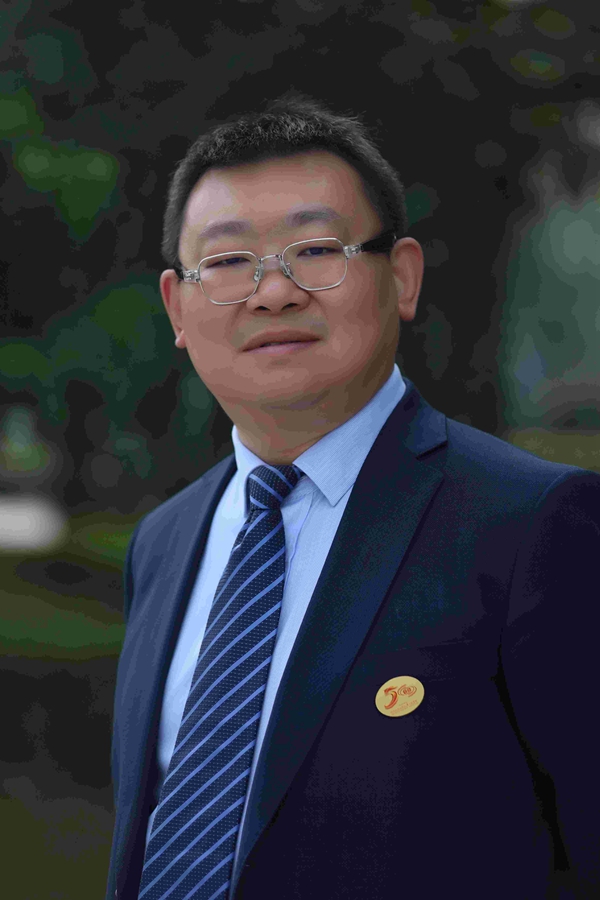 陕西高职院校教学名师——张学钢