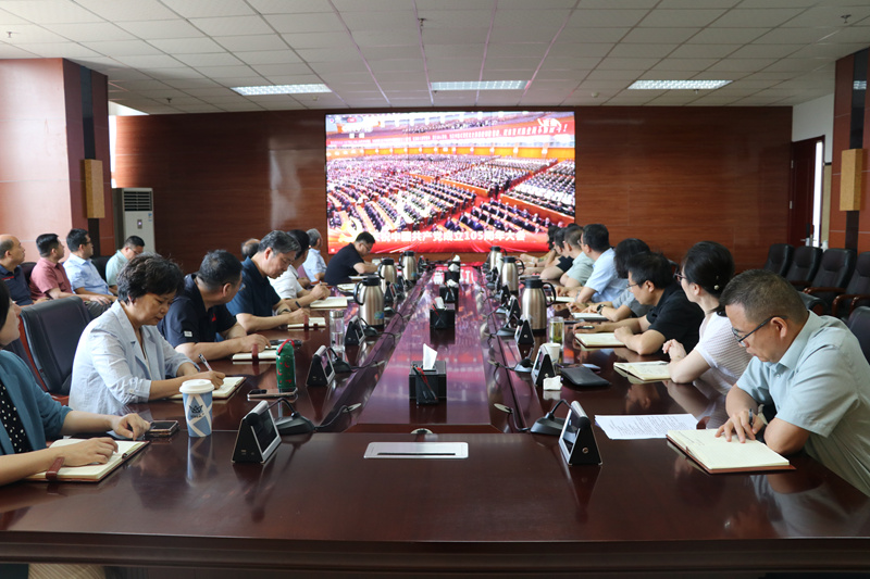 陕铁院组织师生集中收看庆祝中国共产党成立105周年大会