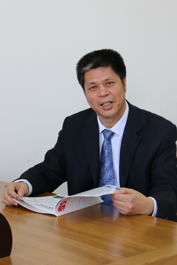 陕西高等院校教学名师——王闯