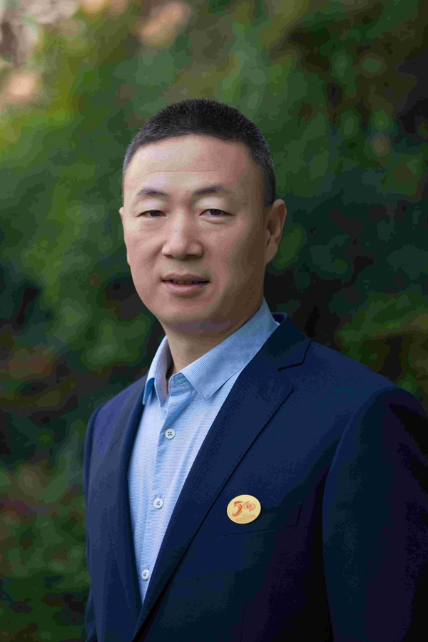 全国先进工作者——叱培洲